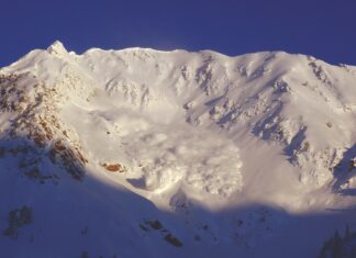 Avalanche Cycle: 1973 (Part 3) Superior avalanche 2011