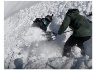 Mammut Aspects | Stories from avalanche terrain Ep. 1 One More Lap digging